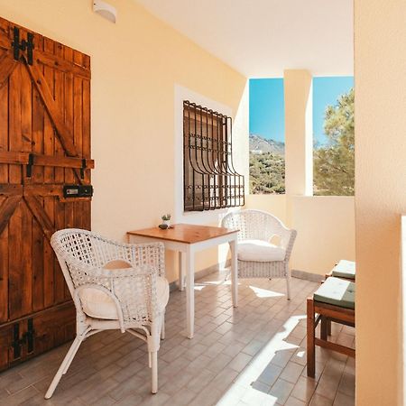 Villa Bella Salmagi - Surya Sardinia Holidays & Yoga Capitana Exterior foto