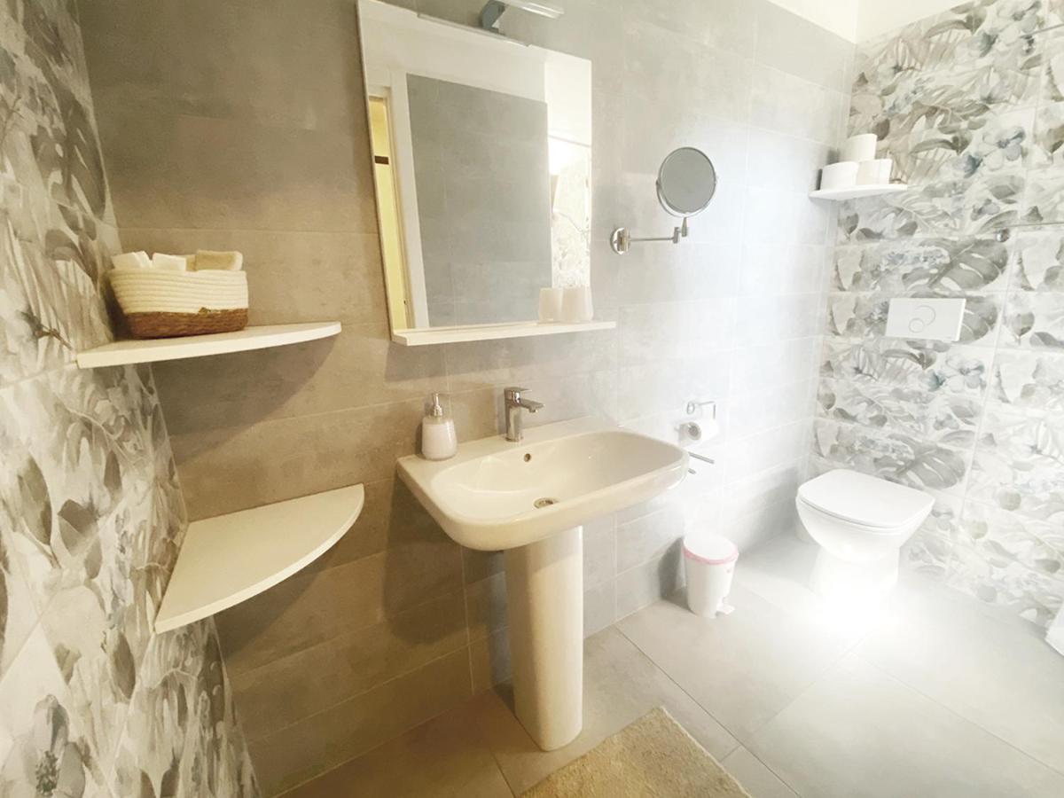 Villa Bella Salmagi - Surya Sardinia Holidays & Yoga Capitana Quarto foto